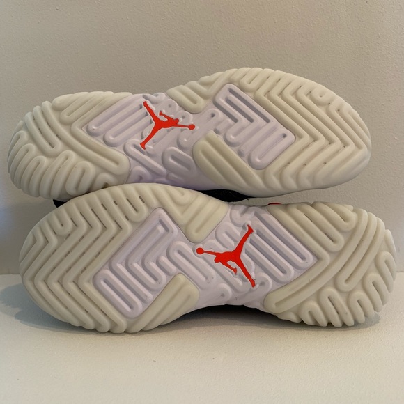 Jordan Apex React Atmosphere Grey - Picture 2 of 5